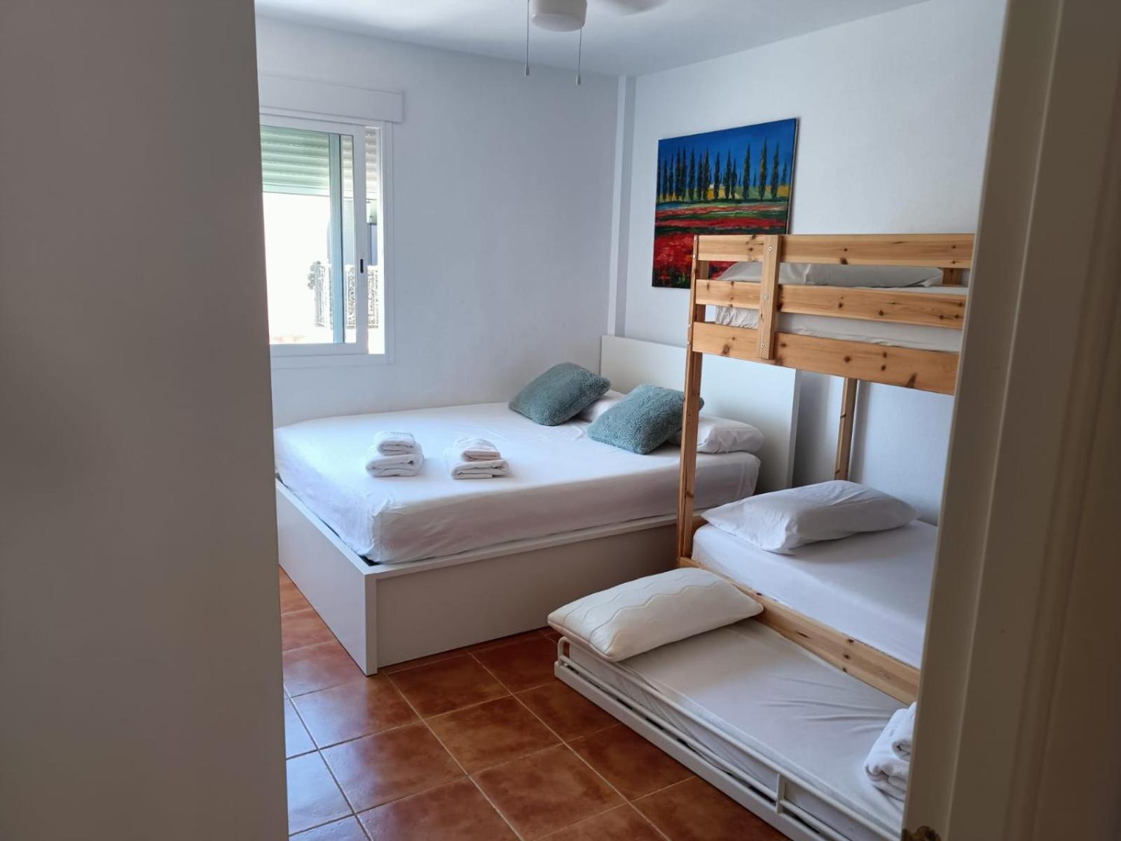 Precioso Con Piscina Y Garage Appartement