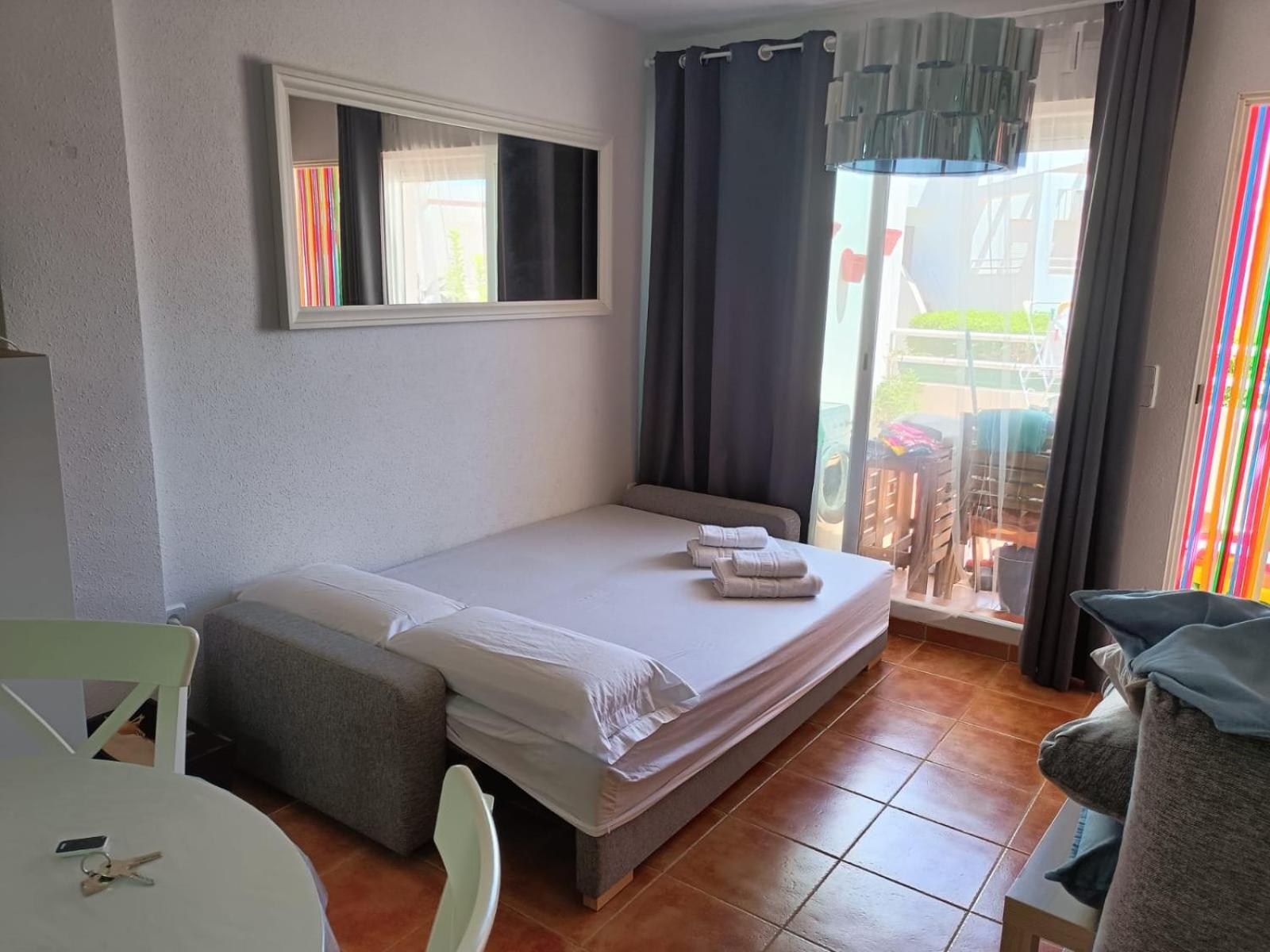 Precioso Con Piscina Y Garage Apartament